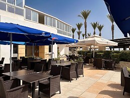 AX Sunny Coast Resort & Spa