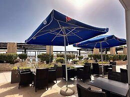 AX Sunny Coast Resort & Spa