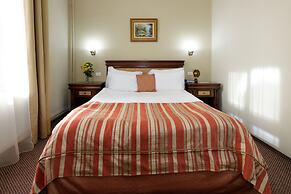 Atrium Hotel Ateneu City Center