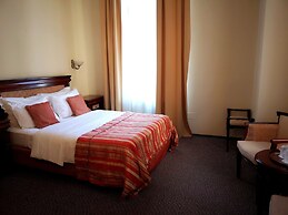 Atrium Hotel Ateneu City Center