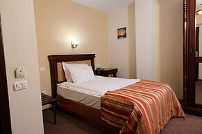 Atrium Hotel Ateneu City Center