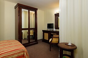 Atrium Hotel Ateneu City Center