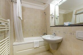 Atrium Hotel Ateneu City Center