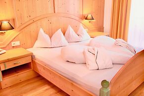 Aktiv & Familienhotel Adlernest