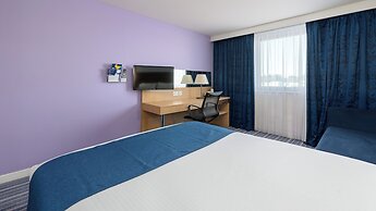 Holiday Inn Express Leigh - Sports Village by IHG