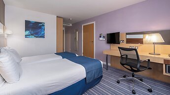 Holiday Inn Express Leigh - Sports Village by IHG