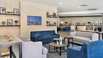 Holiday Inn Express Leigh - Sports Village by IHG