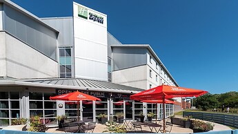 Holiday Inn Express Leigh - Sports Village by IHG