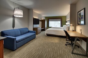Holiday Inn Express & Suites Waukegan by IHG