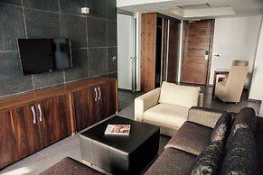 Avala Resort & Villas