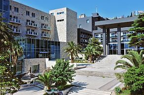 Avala Resort & Villas