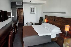 Avala Resort & Villas