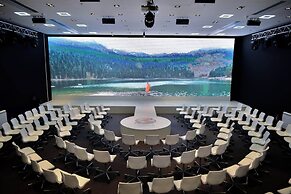 Avala Resort & Villas