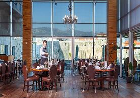 Avala Resort & Villas