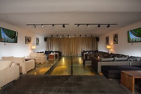 Avala Resort & Villas