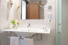 Reverence Life Hotel - Adults Only