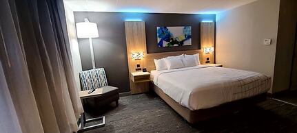 La Quinta Inn & Suites by Wyndham Lexington Park - Patuxent