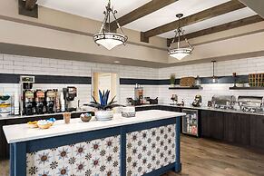 La Quinta Inn & Suites by Wyndham Trinidad