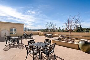 La Quinta Inn & Suites by Wyndham Trinidad