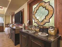 La Quinta Inn & Suites by Wyndham Trinidad