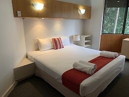 Tiki Hotel Surfers Paradise