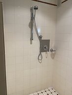 Tiki Hotel Surfers Paradise