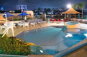 Tiki Hotel Surfers Paradise