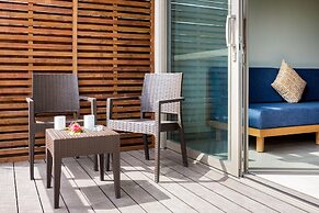 Plantation Island Resort