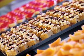 Plantation Island Resort