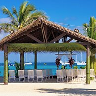 Plantation Island Resort