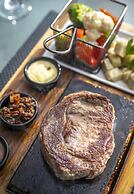 Plantation Island Resort