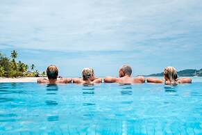 Plantation Island Resort