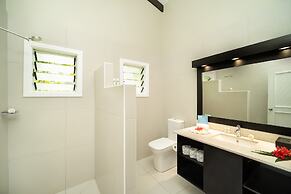 Plantation Island Resort