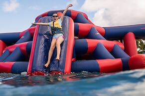 Plantation Island Resort