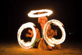 Plantation Island Resort