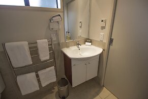 Alpine Lake Motor Lodge