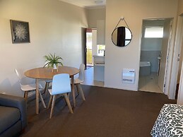 Alpine Lake Motor Lodge