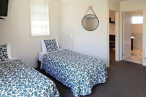 Alpine Lake Motor Lodge