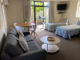 Alpine Lake Motor Lodge