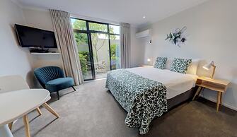 Alpine Lake Motor Lodge