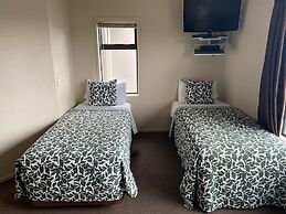 Alpine Lake Motor Lodge