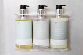 Alpine Lake Motor Lodge