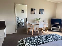 Alpine Lake Motor Lodge