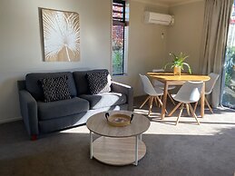 Alpine Lake Motor Lodge