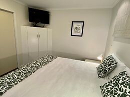 Alpine Lake Motor Lodge