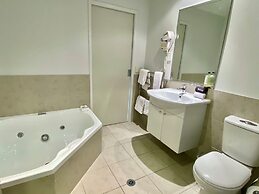 Alpine Lake Motor Lodge