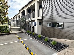 Alpine Lake Motor Lodge