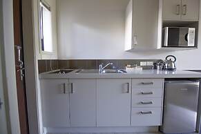 Alpine Lake Motor Lodge