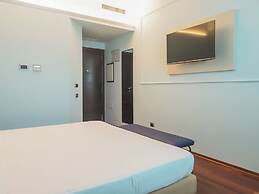 Dado Hotel International