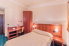 Dado Hotel International